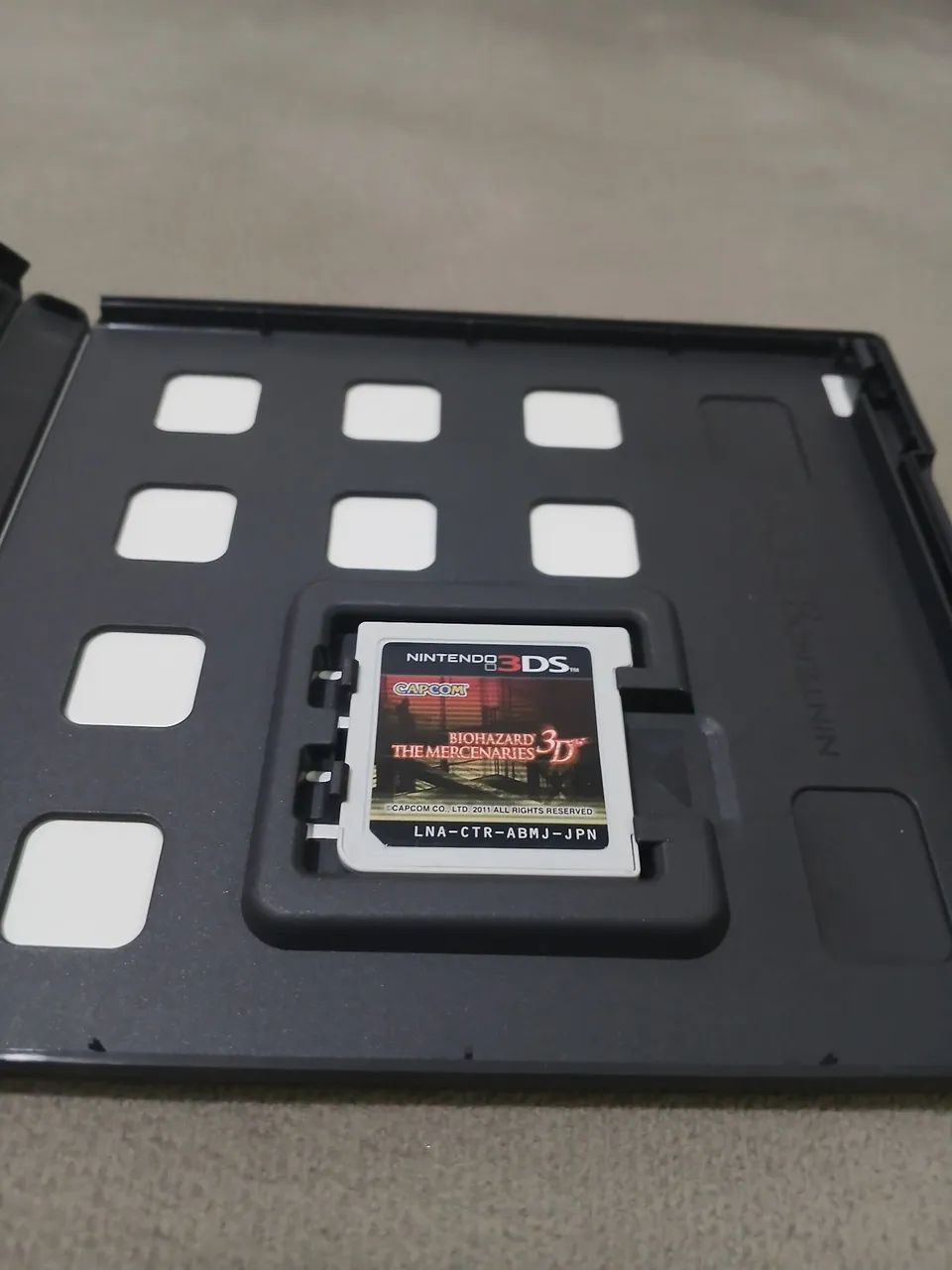 Biohazard The Mercenaries 3D - Foto 4