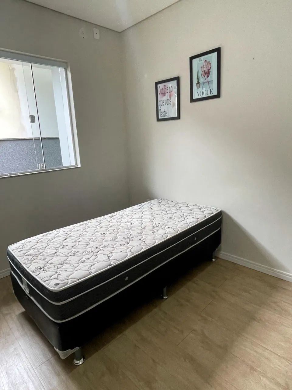 Vendo cama box de solteiro - Foto 3