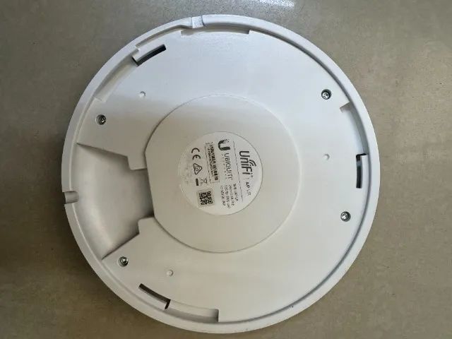 Antena Ubiquiti UAP- LR - (USADO) - Foto 2