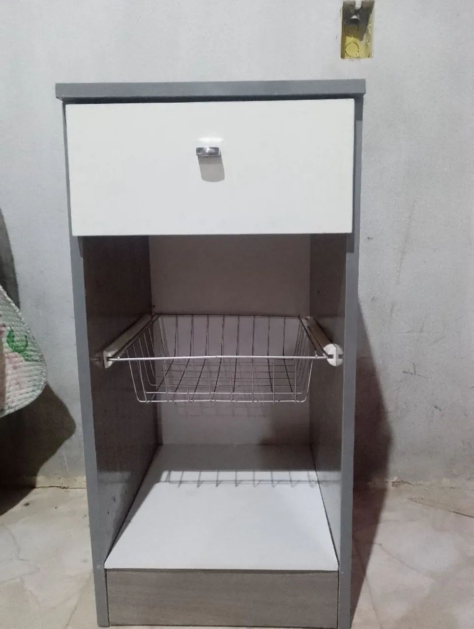 Fruteira com gaveta valor 200