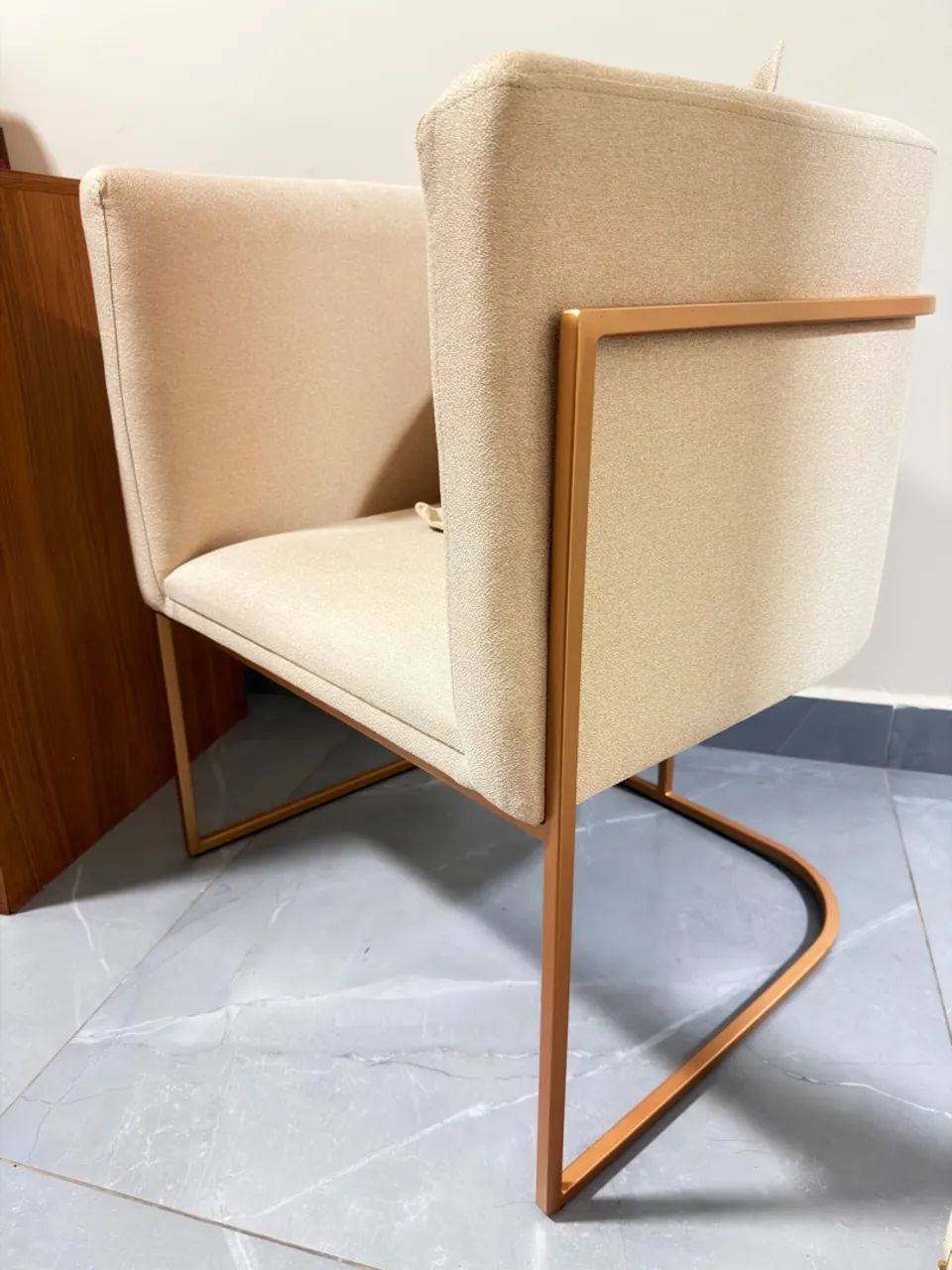 Poltronas em Linho com Industrial - Foto 2
