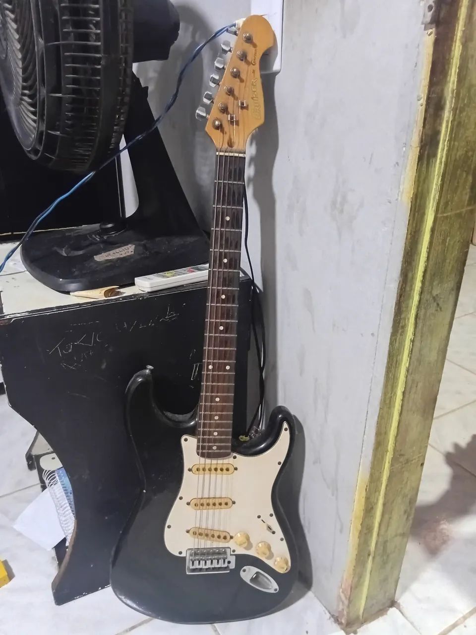 Vende-se guitarra semi-nova - Foto 2