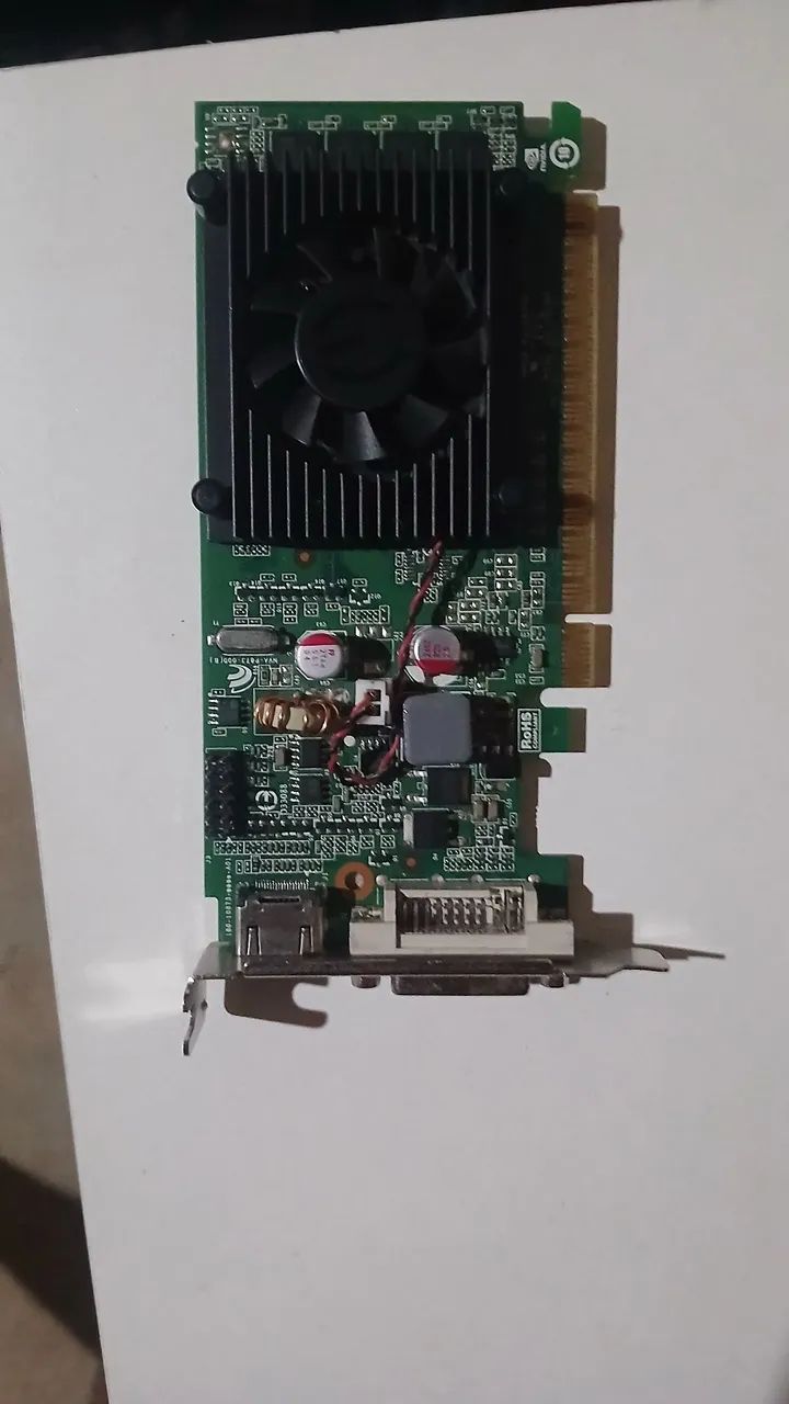Placa de vídeo gt 210 1g