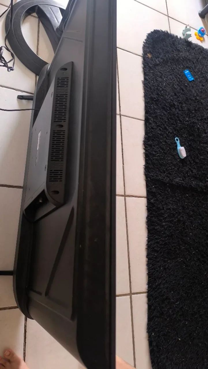 Tv Roku de 43 polegadas nova - Foto 3
