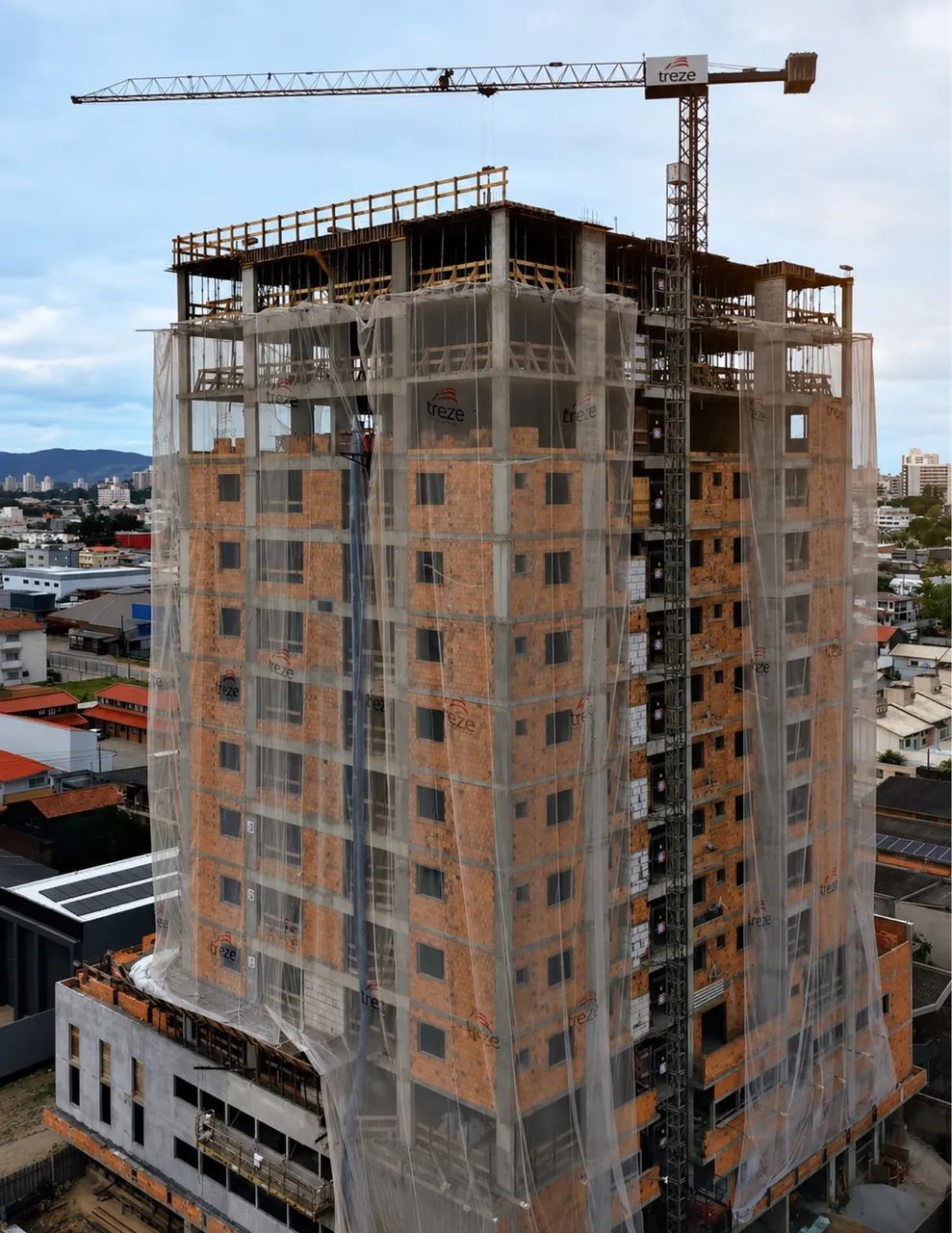 Apartamento em construção! Entrada de 68 mil e parcelas de 2.600