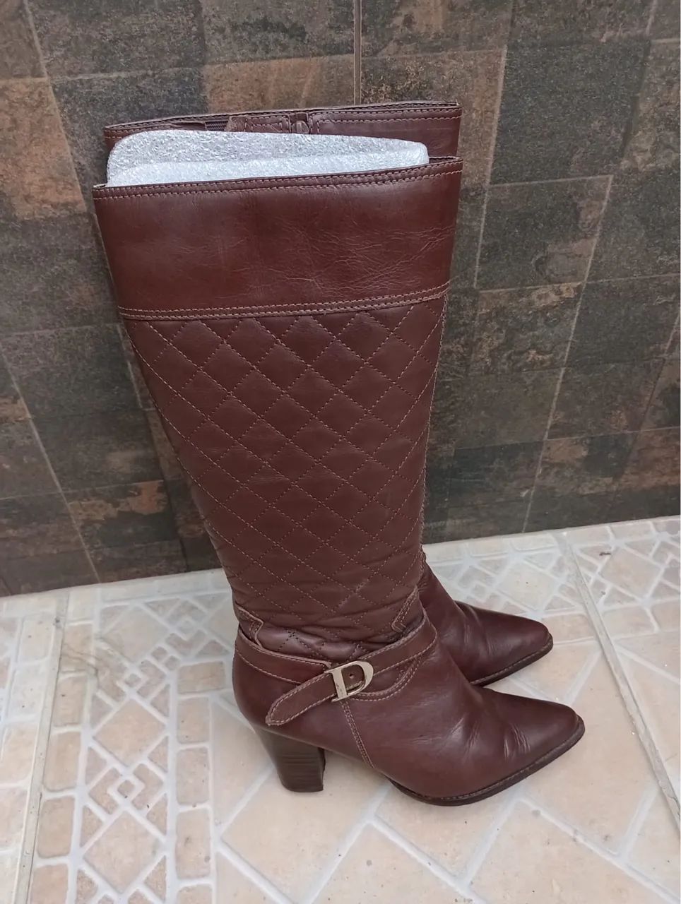 Bota de couro legítimo 