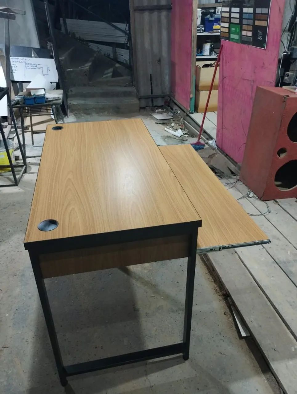Mesa com desainer pra tecladista  - Foto 3
