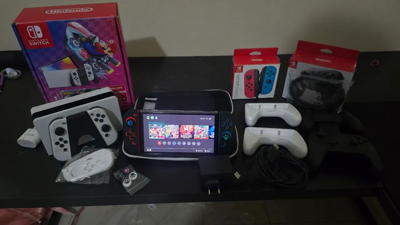 ? Nintendo Switch OLED Completo + 2 Pares de Joy-Con + Pro Controller Original - Foto 3