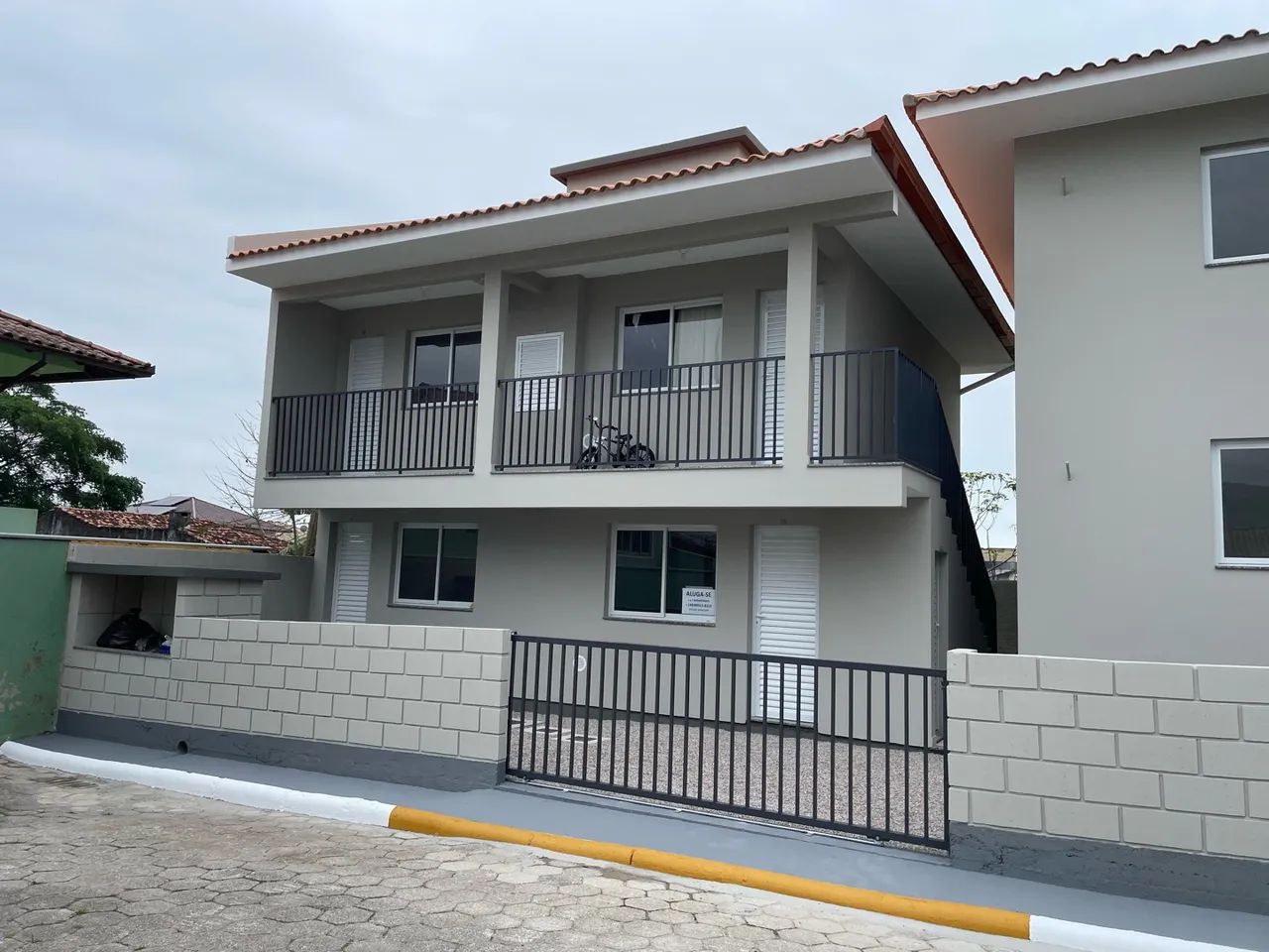 Alugo Apartamento de 1 e 2 quartos - Foto 2