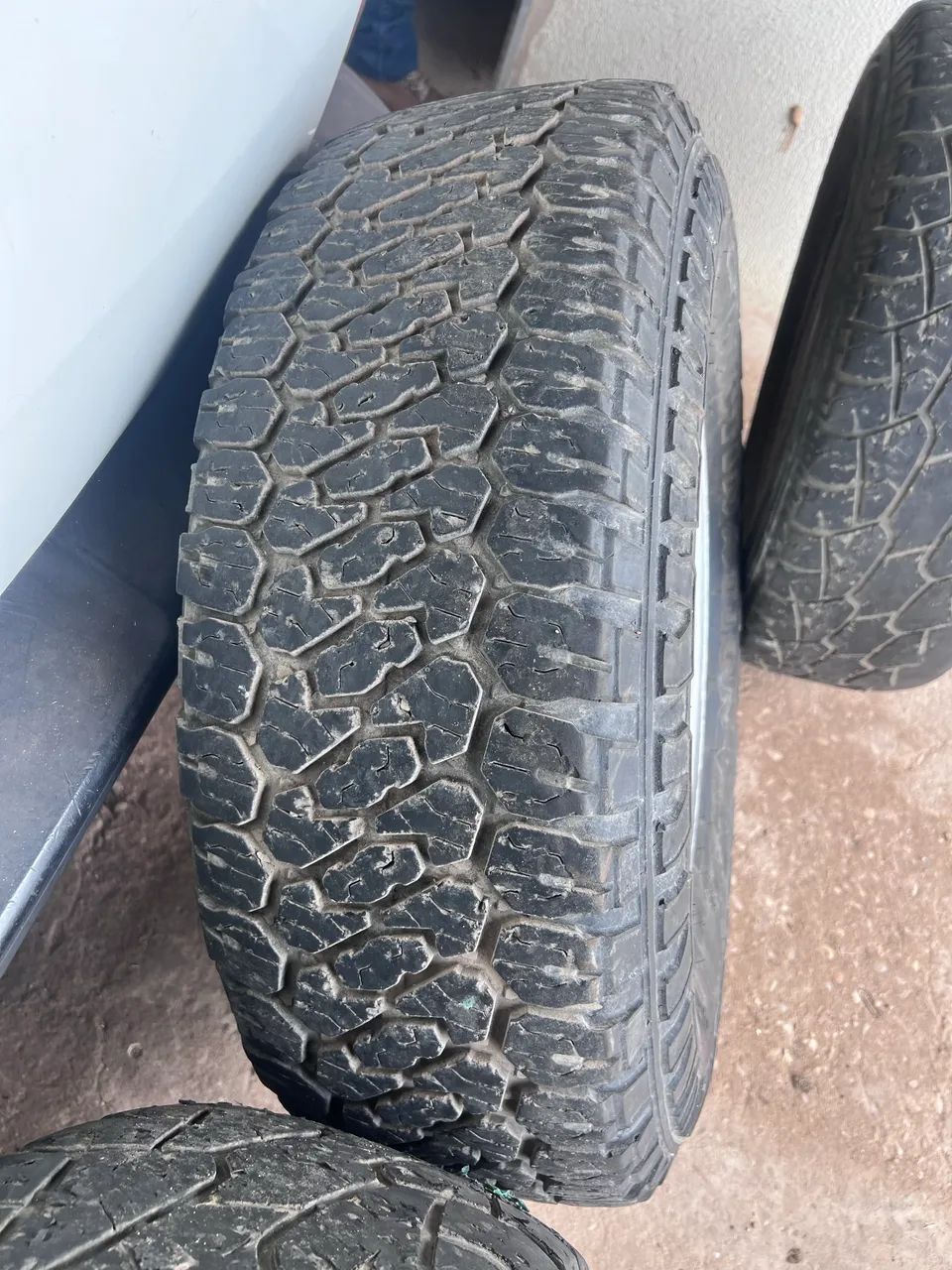 Vendo rodas de ferro da F-250 - Foto 2