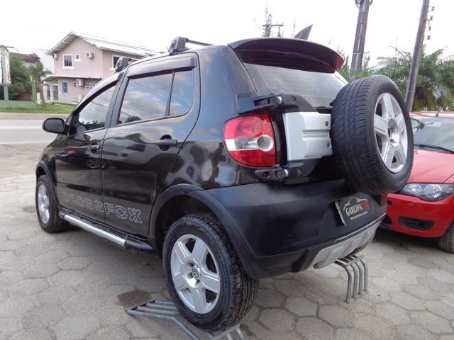 VW - Crossfox 1.6 Completo - 2006 - Foto 5