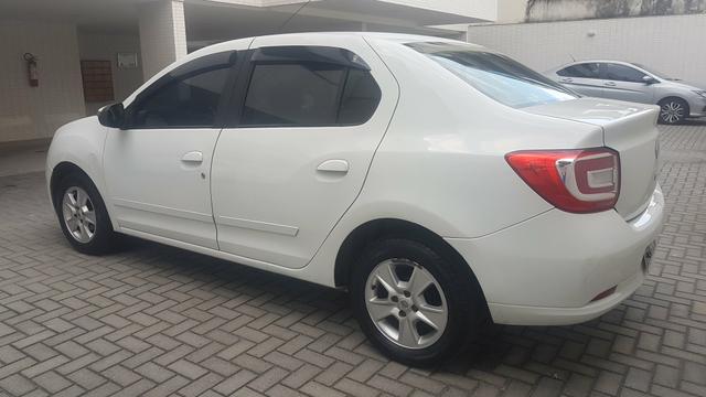 Renault Logan 1.6 Dynamique 2015 - Foto 5