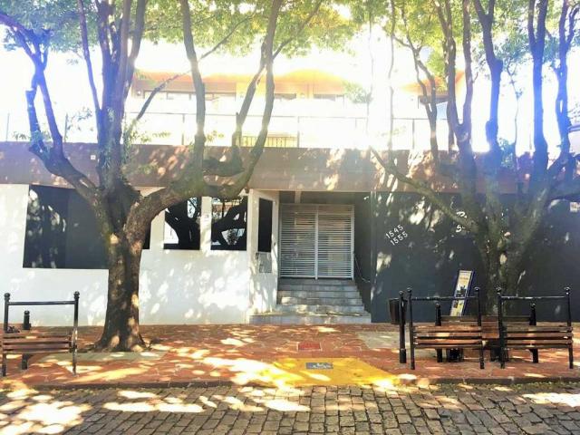 Apartamentos de 4 dormitório(s), Cond. Edificio Quinta Avenida cod: 9397