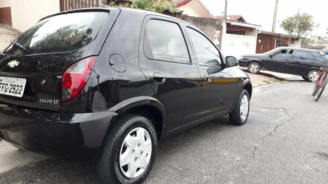 Vendo Celta Spirit/LT 1.0 - Flex 4 portas ano 2012 - Único dono - Foto 2