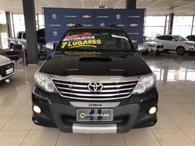 TOYOTA HILUX SW4 2012/2013 3.0 SRV 4X4 7 LUGARES 16V TURBO INTERCOOLER DIESEL 4P AUTOMÁTI - Foto 4