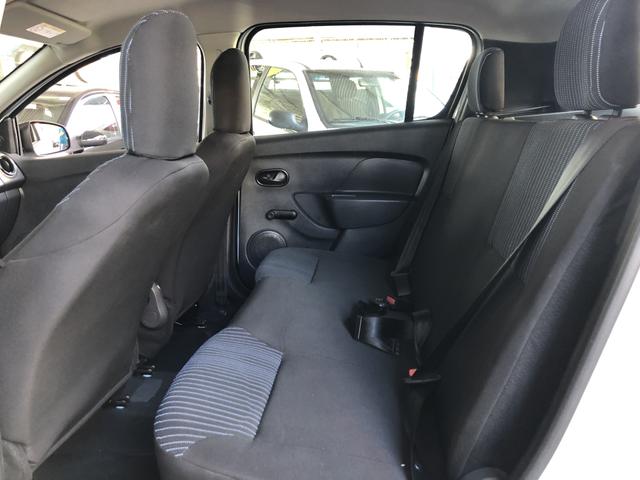 Sandero 1.0 2018 único dono - Foto 14