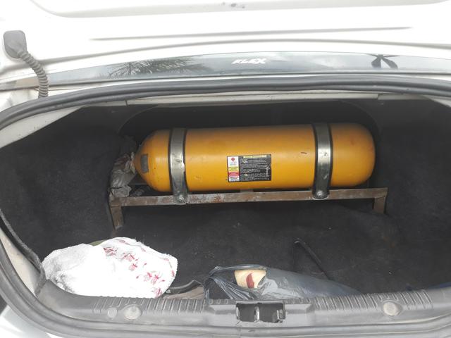 Ford fiesta sedan 2009 - Foto 6