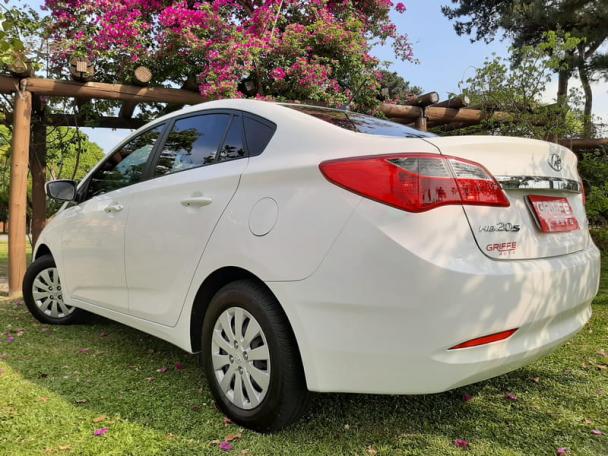 HYUNDAI HB20S 1.6 COMFORT PLUS 16V - Foto 6