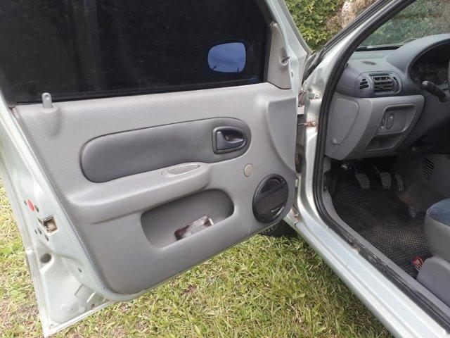 Clio 1.0 completo - Foto 8