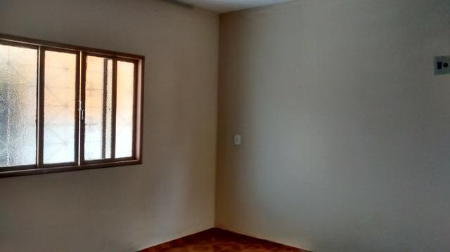 Casa 3 quartos, ótima referência, recém reformada - Foto 15