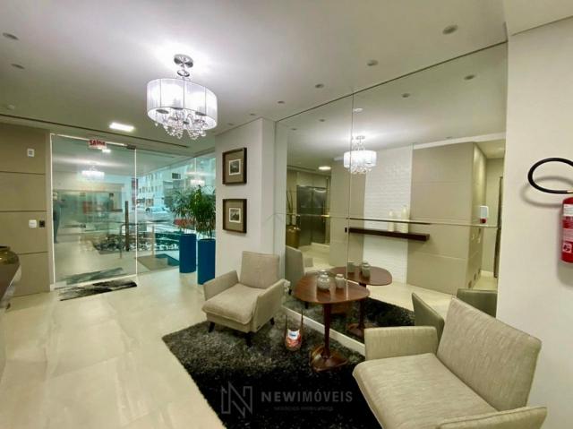 Apartamento andar alto com 3 Suítes 2 Vagas no Centro em Balneário Camboriú - Foto 5