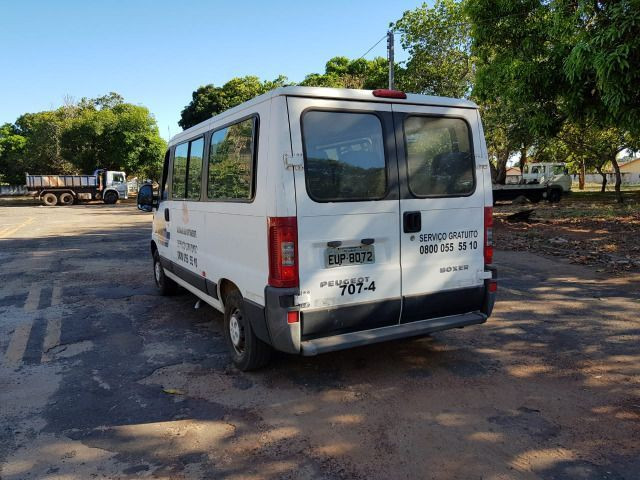 Van Peugeot Boxer 16 Lugares 2014 Aceito Oferta/Troca - Foto 2