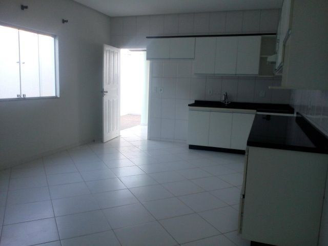 Linda Casa Duplex 4 quartos, construção recente, próx. à Av Getúlio Vargas e à Delegacia - Foto 9
