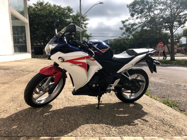 Cbr 250 r
