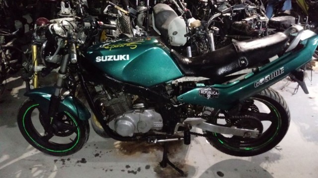 Sucata de moto para retirada de peças Suzuki GS 500 1997/1999 - Foto 7