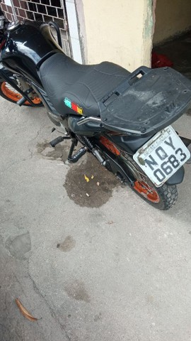 VENDO UMA 150 2010
