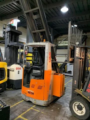 Empilhadeira Retrátil Still FME20, Torre Tríplex 11.525mm - Foto 2