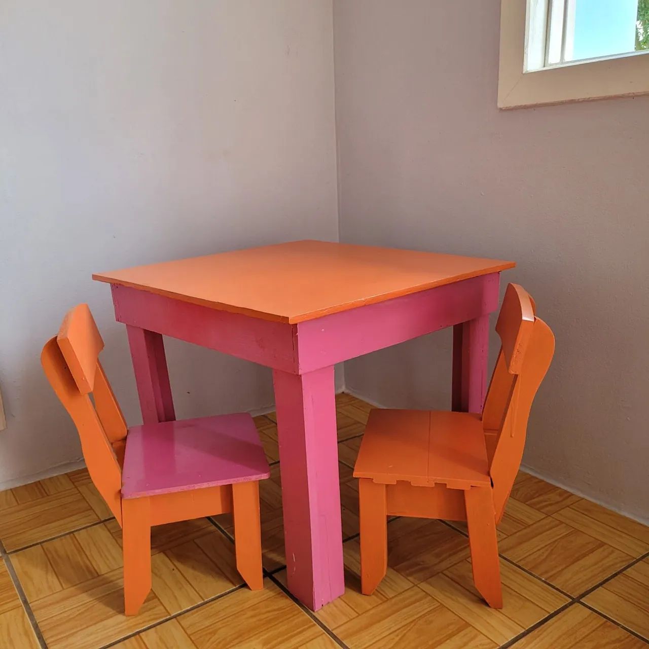 Mesinha infantil toda em madeira  - Foto 2