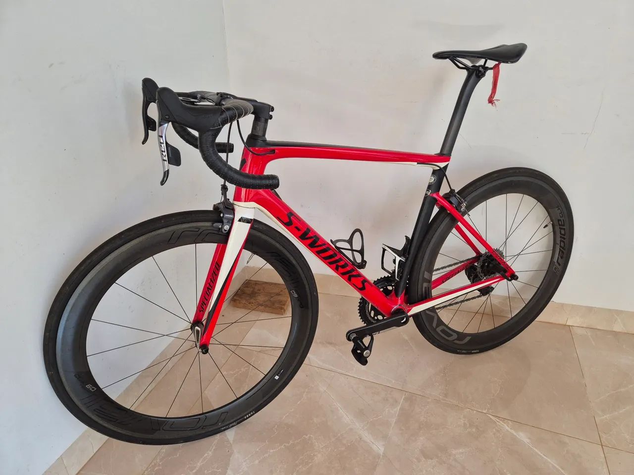 Bicicleta de estrada Specialized S-Works Tarmac SL6 2019 Tam 56 Sram Red 12v - Foto 2