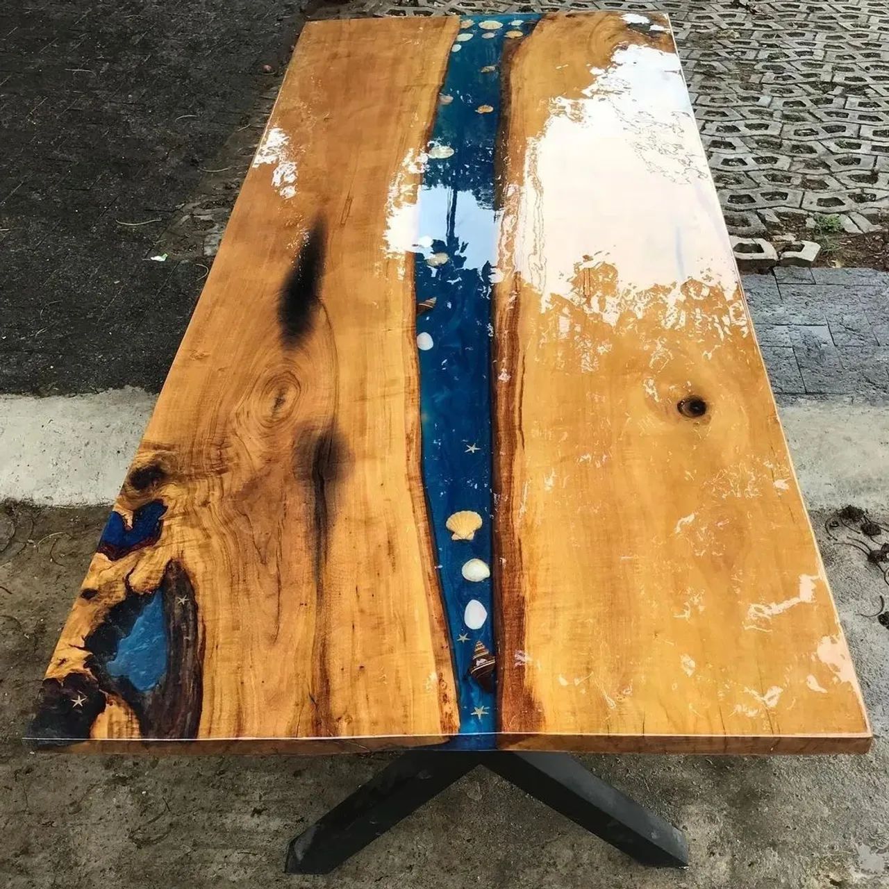 Mesa Rústica em madeira e resina epoxi - Foto 3
