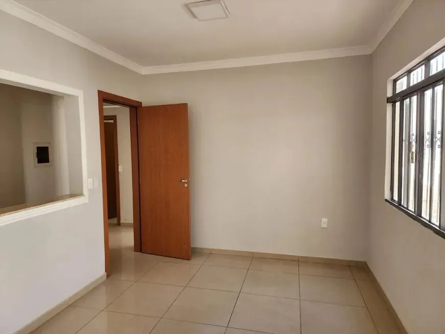 Estou vendendo no riacho 1 interessados me liguem