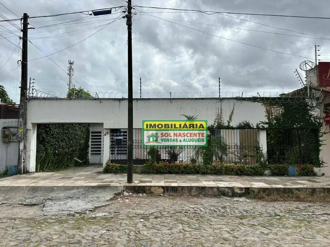 Casa com 3 dormitórios à venda, 132 m² por R$ 890.000,00 - Engenheiro Luciano Cavalcante -