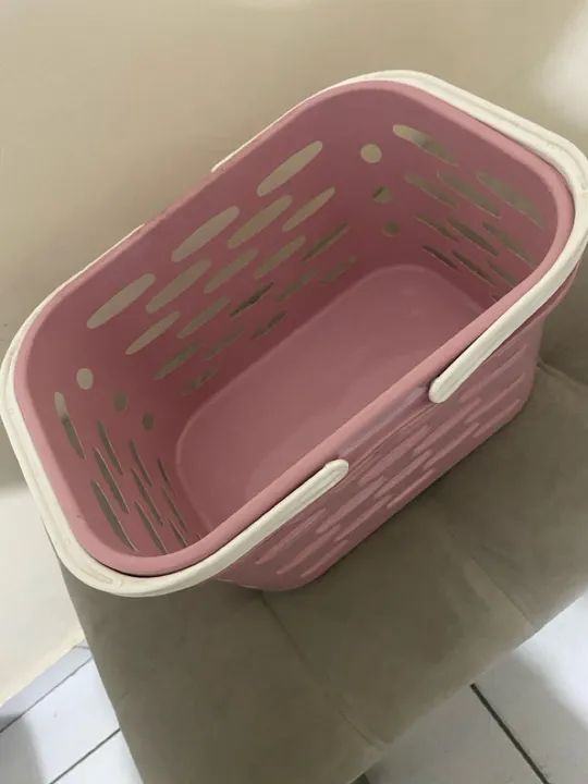 Cesta rose para loja de roupas - Foto 2
