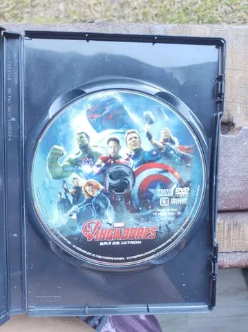 Batman Vs Superman , Vingadores Era de Ultron - Foto 2