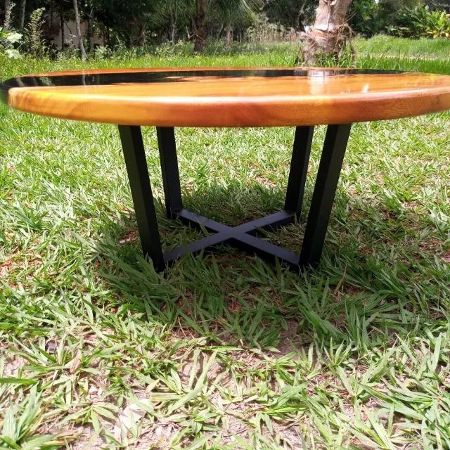 Mesa de centro em madeira rústica e resina - Foto 5