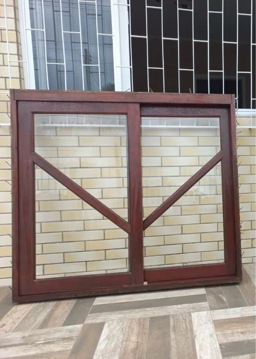 Porta de madeira de correr com vidro