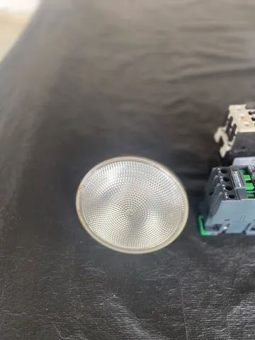 25 lâmpadas 1 luminária 1 luminária jardim. Tudo por 150 reais  - Foto 4