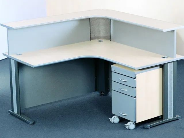 Balcão de Atendimento em L 1,80x1,40mt