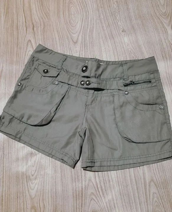 Short Cargos Femininos Verde Militar