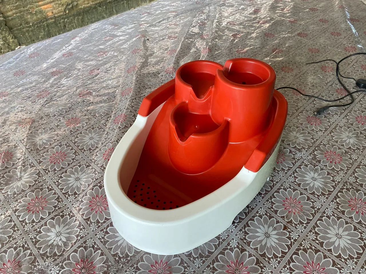 Fonte Automática para Gatos - Design Moderno. Look