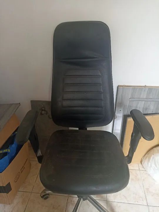 Cadeira de Escritório Executiva Usada