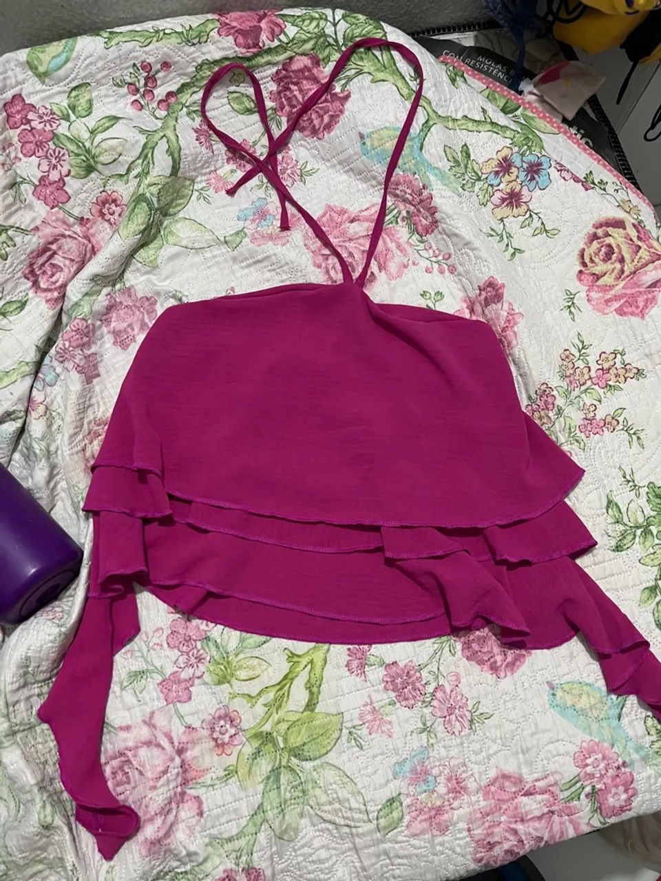 Top Rosa com Detalhes em Camadas