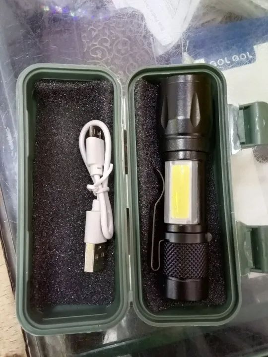 Lanterna Recarregável USB Impermeável