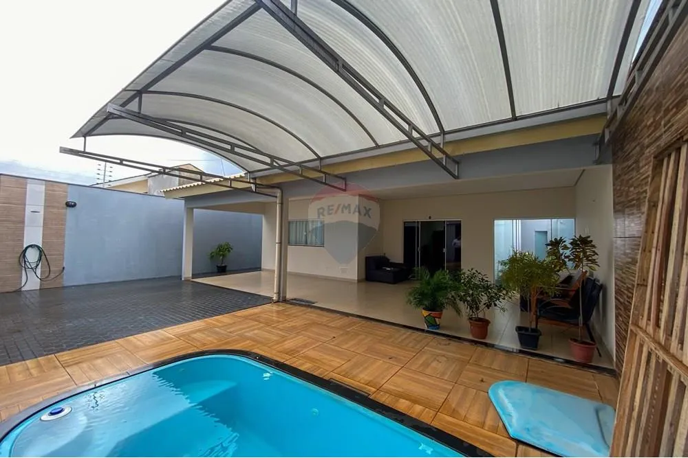 Casa com Piscina à Venda no Residencial Flamboyant em Araguaína - TO