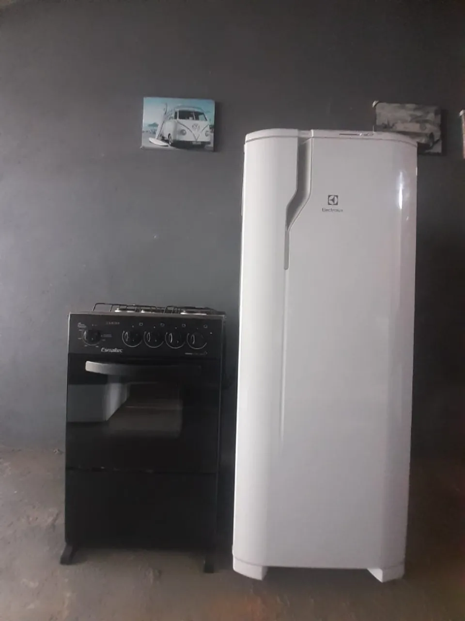 Geladeira Electrolux + Fogão 4 bocas elétrico (8 meses de uso, semi-novos) entrego