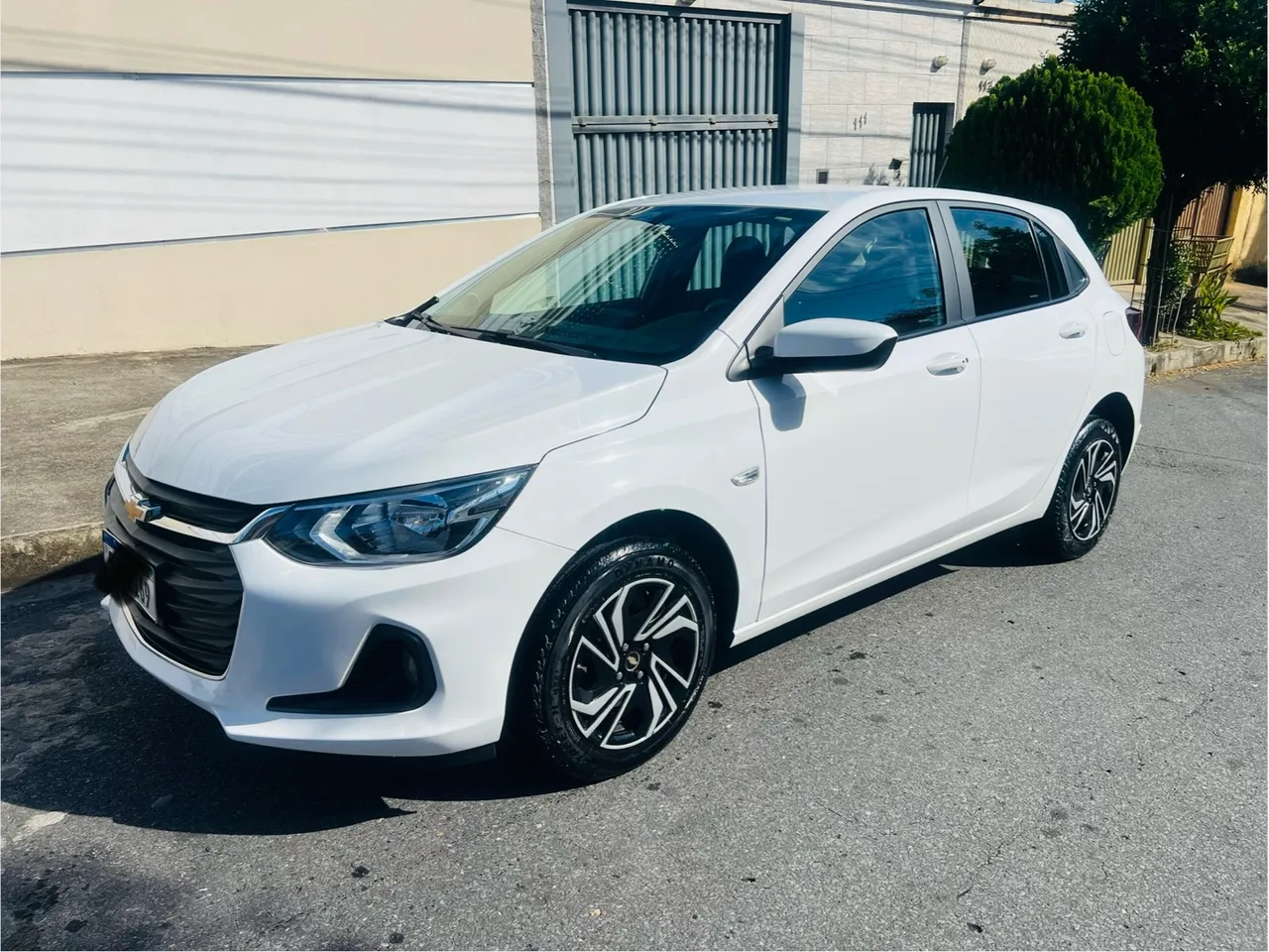 Onix LT 1.0 - 2024 - impecável